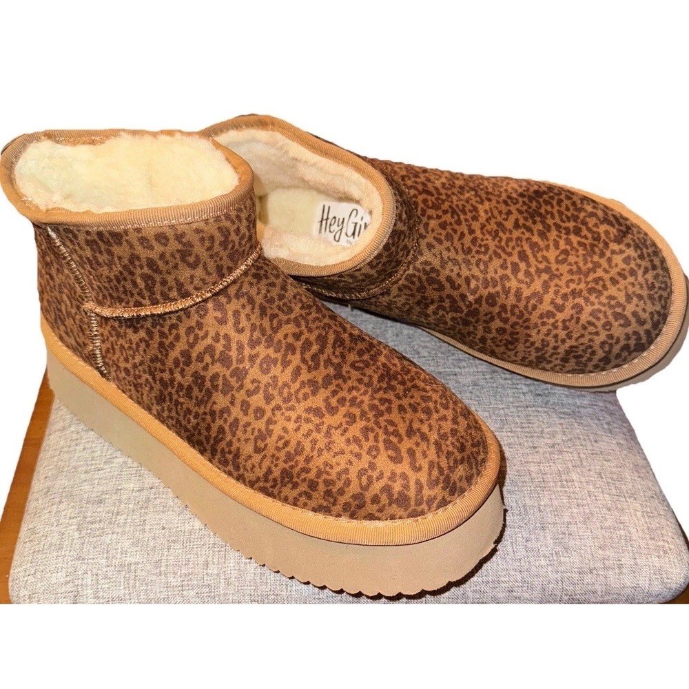 Hey Girl Corky's  Room Service Platform Boots Leopard Sherpa Lined Women's 8